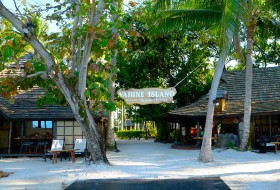 Hotel Vahine Island