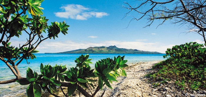 Tubuai viewed from a motu